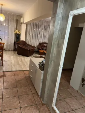 De inchiriat apartament cu 3 camere, str. Anghel Saligny, 450 euro