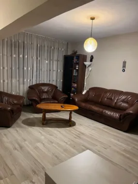 De inchiriat apartament cu 3 camere, str. Anghel Saligny, 450 euro