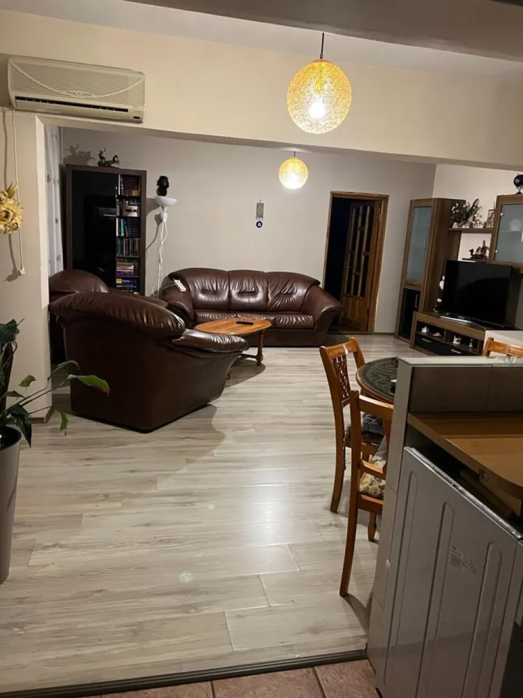 De inchiriat apartament cu 3 camere, str. Anghel Saligny, 450 euro