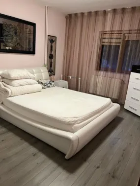 De inchiriat apartament cu 3 camere, str. Anghel Saligny, 450 euro