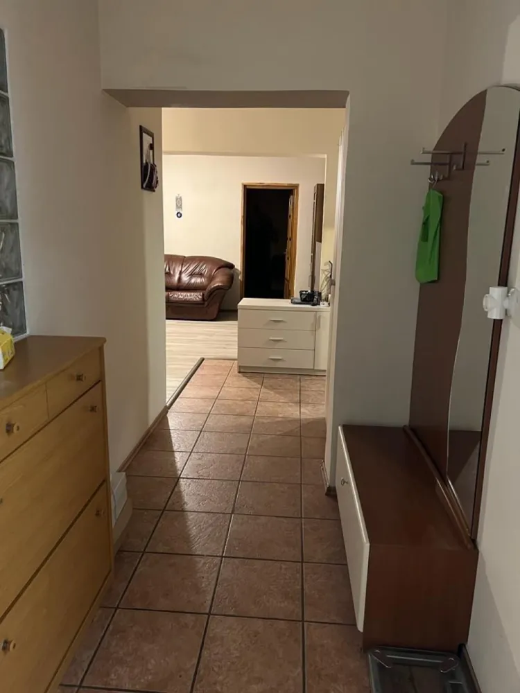 De inchiriat apartament cu 3 camere, str. Anghel Saligny, 450 euro