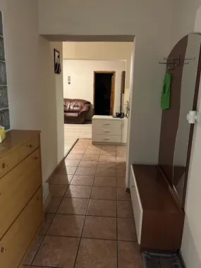 De inchiriat apartament cu 3 camere, str. Anghel Saligny, 450 euro