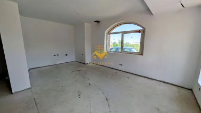 Vila, 4 Camere, Dezmir, Constructie Noua, 450 mp, 4 Bai, 2 Parcari