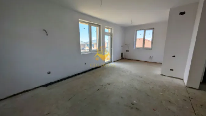 Vila, 4 Camere, Dezmir, Constructie Noua, 450 mp, 4 Bai, 2 Parcari