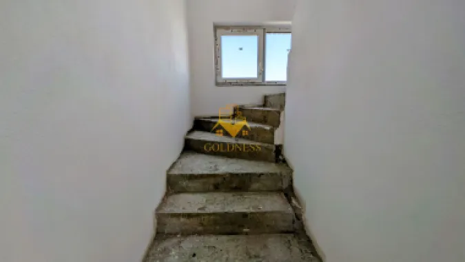 Vila, 4 Camere, Dezmir, Constructie Noua, 450 mp, 4 Bai, 2 Parcari