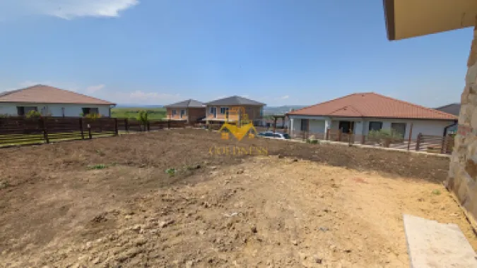 Vila, 4 Camere, Dezmir, Constructie Noua, 450 mp, 4 Bai, 2 Parcari