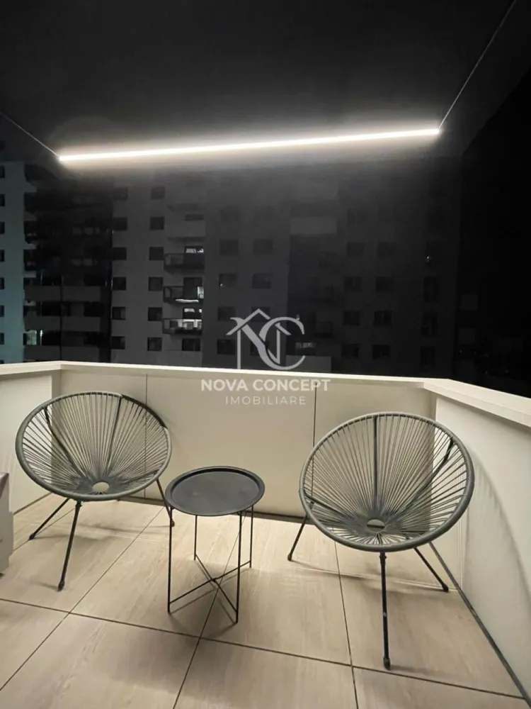 Studio COrtina North Bulevardul Pipera - Ofer spre închiriere studio în complexul Cortina North
Apartamentul este pregătit pentru mutare imediată. 
Dispune de: veselă, pahare, tacâmuri, aspirator, mop, fier și masă de călcat, uscător de rufe etc.

Prețul variază în funcție de modalitatea de plată aleasă:
• 600 Euro/lună (pentru plata integrală pe 1 an)
• 630 Euro/lună (pentru plata la fiecare 6 luni)
• 650 Euro/lună (pentru plata la fiecare 2 luni)

Condiții:
• Contract minim 1 an.
• Garanție: contravaloarea unei luni de chirie.
• Nu se acceptă animale de companie.