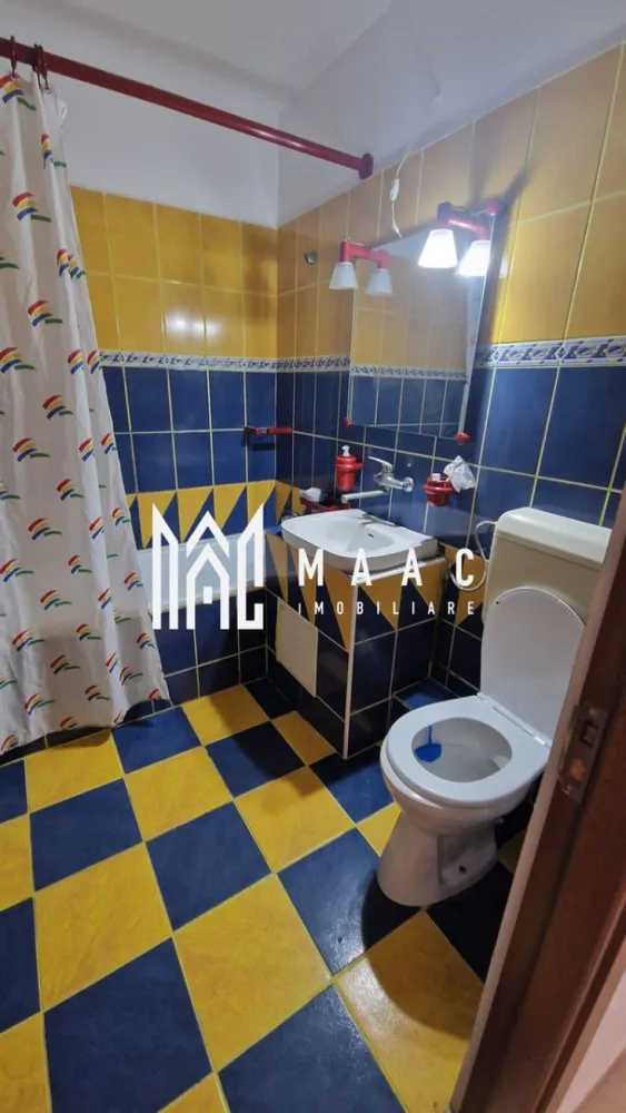 Apartament 3 camere | Balcon | 64 MPU | Decomandat | Lazaret