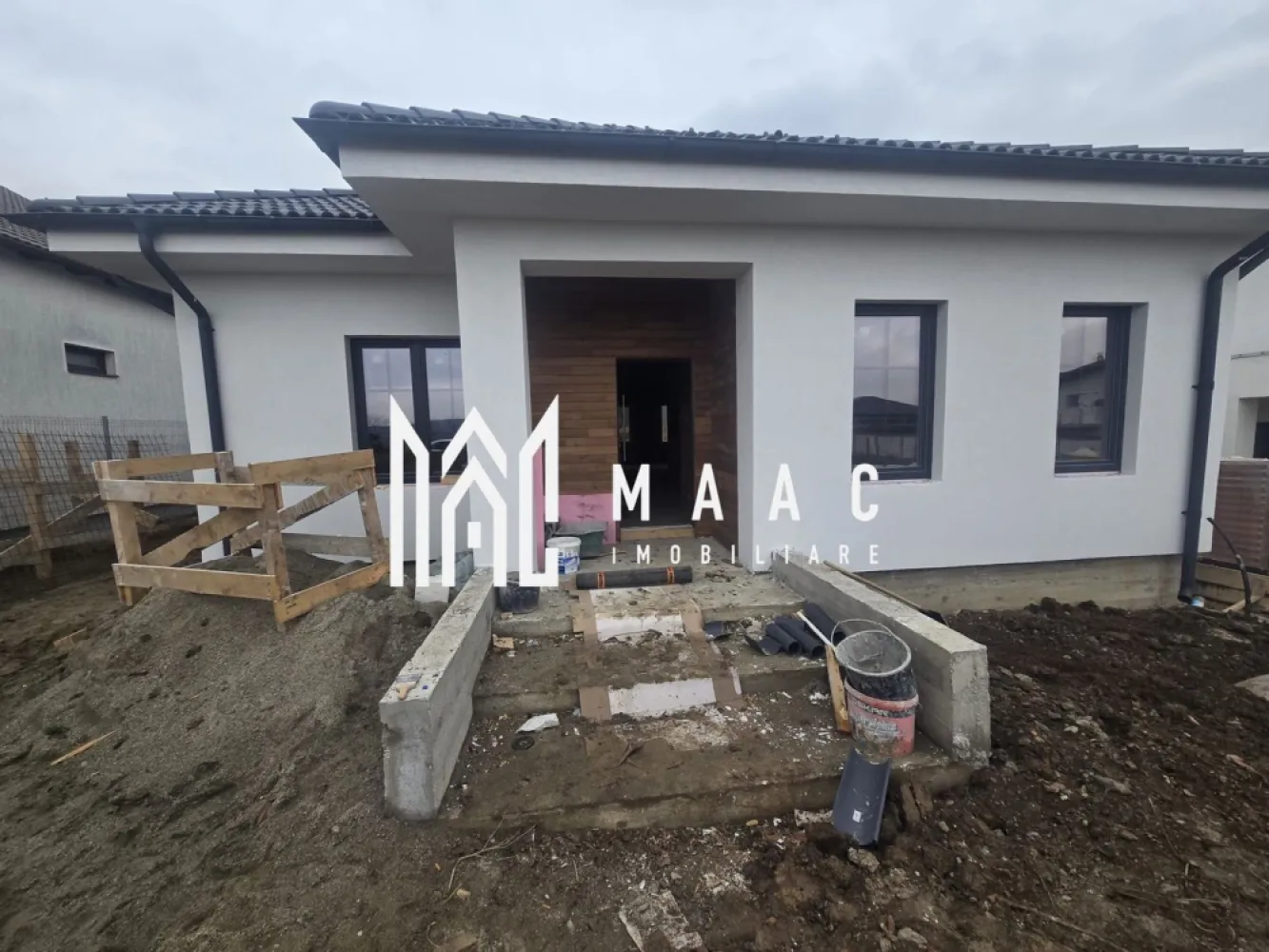Casa pe un singur nivel | 500 mp teren | Selimbar