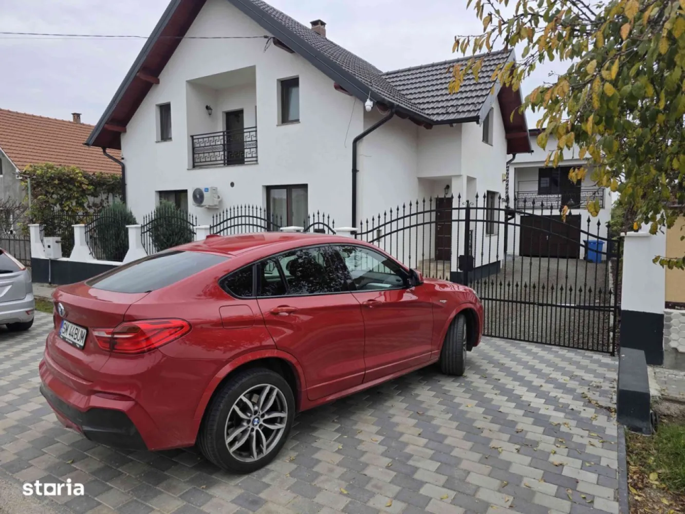 BRASADAS vinde casa in BOTIZ. - Agentia Imobiliara BRASADAS vinde casa in comuna Botiz la 2 km de oras, cu scoala , magazin alimentar , farmacie la 2 min , cu 3 locuri de parcare in fata casei , 2 garaje , terasa privata , gradina 5 arii ,full dotata si utilata , incalzire cu microcentrala , 3 dormitoare , 2 bai, living maree, bucatarie maree, aer conditionat,semineu, beci , sisteme video , alarma cu senzori de miscare ,garaj cu etaj, anexe etc.
www.brasadas.com.