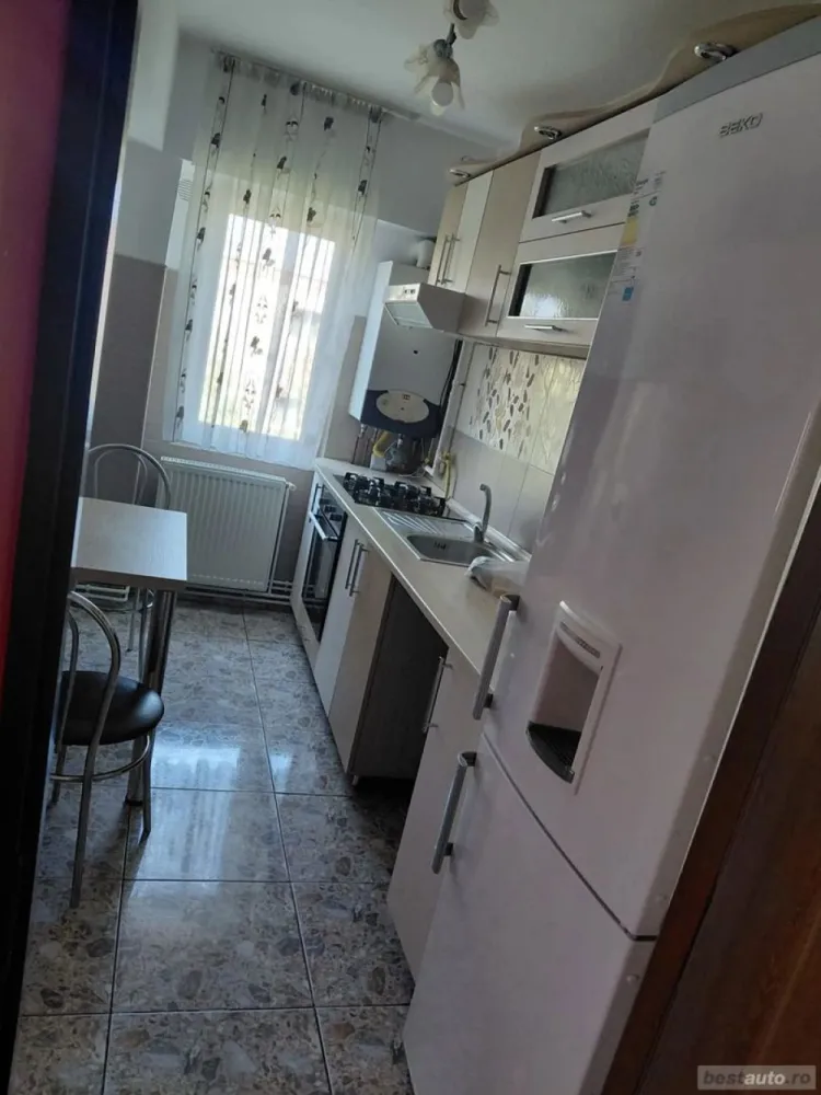 BRASADAS vinde ap 2 cam etaj 4/4 în Micro 16 - Agenția imobiliara BRASADAS vinde apartament situat în M16 lângă școala generală Avram Iancu și grădinița Voinicelul et 4/4.
www.brasadas.com