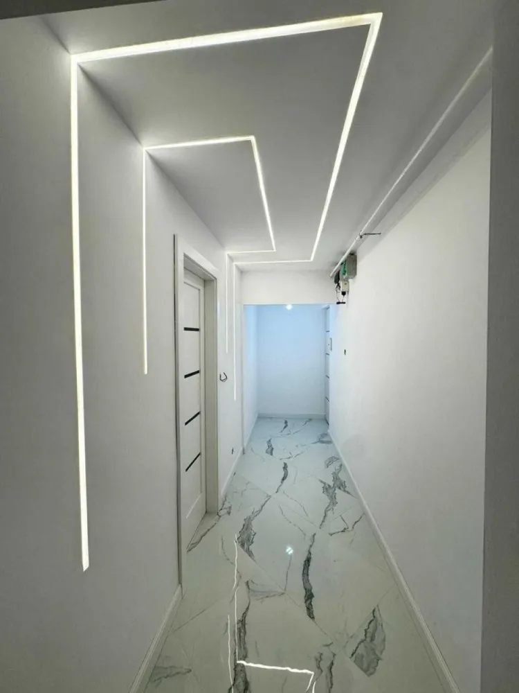 BRASADAS vinde ap 2 cam M16 Etaj 1/4. - Agenția imobiliara BRASADAS vinde apartament in Micro 16 la etaj 1/4.
Apartament reconfigurat in 2 dormitoare, living , 2 hol , baie si balcon inchis cu geamuri termopane , 54 mp . 
Renovat complet. 
Instalatie electrica complet noua, instalatie de incalzire noua, uși porta dors , geamuri termopan, izolat si finasat cu tencuiala decorativa. 
www.brasadas.com.
