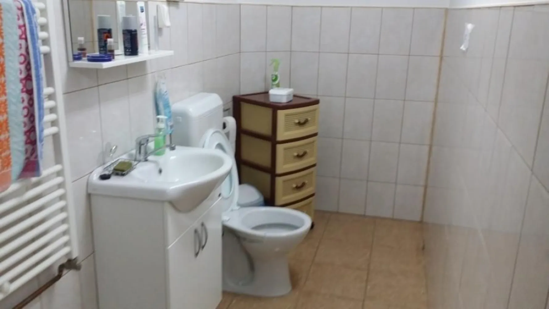 BRASADAS vinde ap 2 cam tip mansarda pe Ady Endre. - Agenția imobiliara BRASADAS vinde apartament tip mansarda pe Ady Endre cu 2 camere, living mare bucatarie si baie.
Www.brasadas.com.