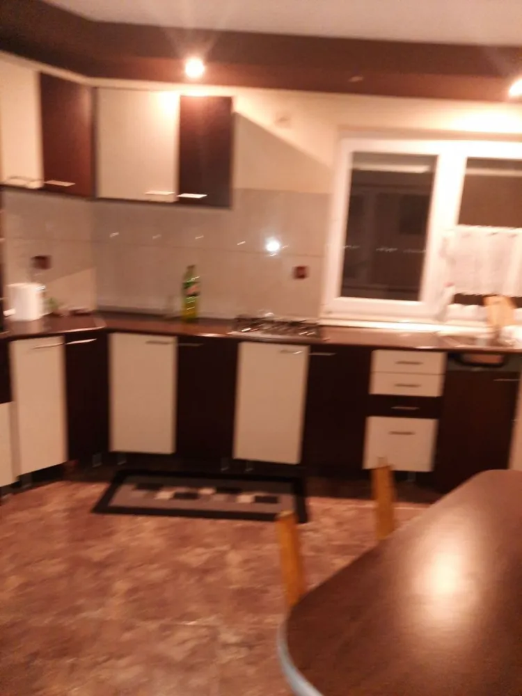 BRASADAS vinde ap 3 cam la PARTER în Micro 16. - Agentia imobiliara BRASADAS vinde apartament cu 3 camere transformat în 2 camere 78m utili la parter lingă podul Golescu mobilat si utilat.
www.brasadas.com.