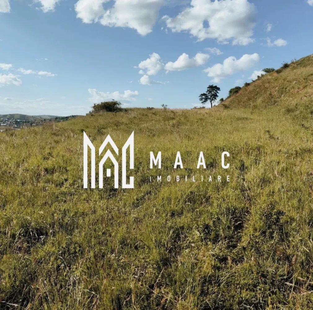 Teren intravilan I 1000MP I Gusterita - MAAC Imobiliare vă propune spre vanzare un teren intravilan ideal pentru construcție rezidențială, situat într-o zonă in plina dezvoltare din Sibiu. Este o oportunitate excelentă pentru dezvoltatori sau pentru cei care își doresc să construiască o locuință într-un cadru natural, liniștit, dar aproape de oraș. Caracteristici principale: Suprafață: 1.000 mp. Deschidere la stradă: 12,5 ml. Regim: Intravilan – ideal pentru casă individuală sau duplex. Orientare sudică – lumină naturală pe tot parcursul zilei. Utilități în proximitate – acces rapid la rețele de apă, gaz și electricitate. Avantaje locație: Priveliște panoramică, aer curat și intimitate. Acces facil către oraș și zonele comerciale. La doar câteva minute de Gusterland – parc de agrement și distracție. Zonă în plină dezvoltare, cu potențial crescut de investiție. Pentru mai multe detalii precizati telefonic ca ati vazut anuntul cu ID: CP2605128 }}