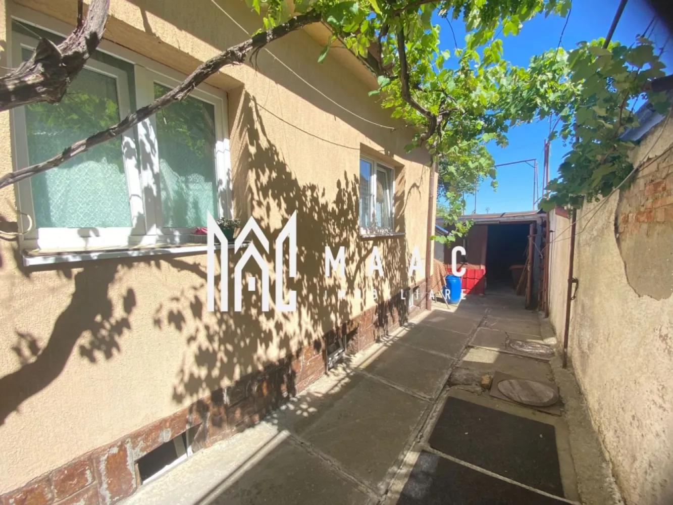 Casă individuală | 3 camere | Garaj | Acces auto | Trei Stejari