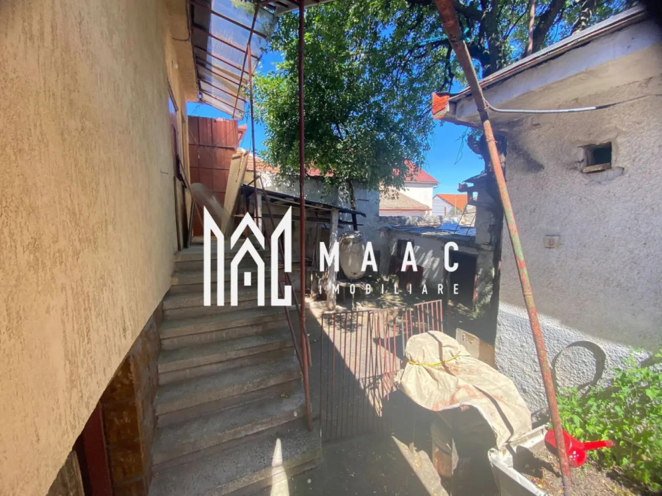 Casă individuală | 3 camere | Garaj | Acces auto | Trei Stejari