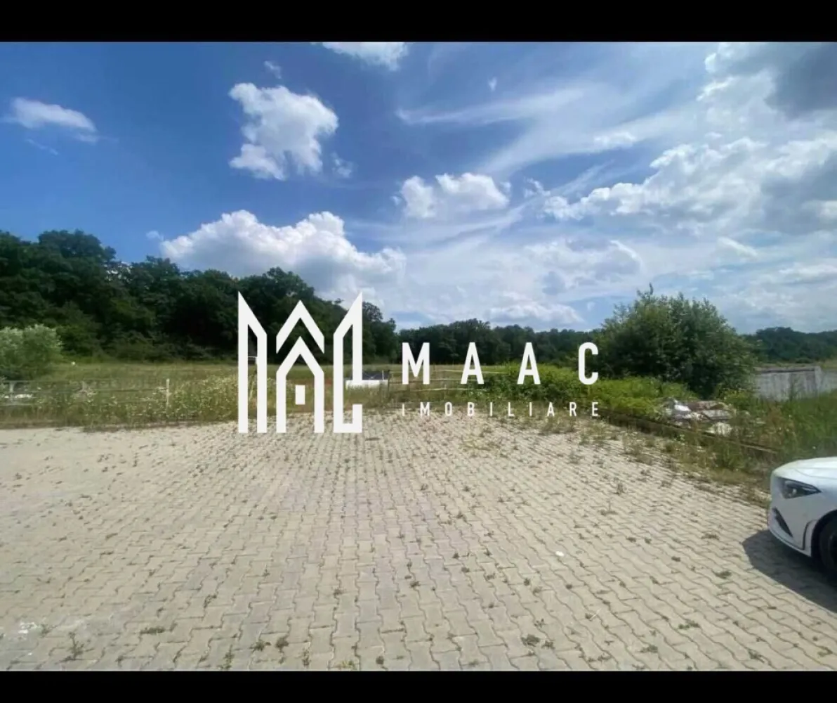 Teren intravilan I 662 mp I PUZ I Cartier amenajat I Cisnădie - MAAC Imobiliare vă propune spre achiziție teren intravilan cu suprafață de 662 mp, situate într-un cartier rezidențial modern, conceput pentru un stil de viață echilibrat și conectat. Suprafață disponibilă: 662 mp Regim de înălțime permis: P + 2 + M Procent de ocupare a terenului (POT): 40% Avantaje esențiale: Drum de acces pavat și barieră automată Utilități disponibile la parcelă: apă, canalizare, electricitate Cartier cu infrastructură completă: loc de joacă pentru copii, parcare amenajată Priveliste panoramică spre pădure, într-un cadru natural și aerisit Acces rapid către drumuri naționale 3 parcele disponibile vanzare, oferind posibilitatea achiziției totale. Aceste terenuri sunt ideale pentru construcția de case individuale sau duplexuri, într-un mediu urbanizat, dar liniștit, cu accent pe calitatea vieții. Pentru detalii suplimentare sau programarea unei vizionări, echipa MAAC Imobiliare vă stă cu plăcere la dispoziție, specificând telefonic ID CP2603192. }}