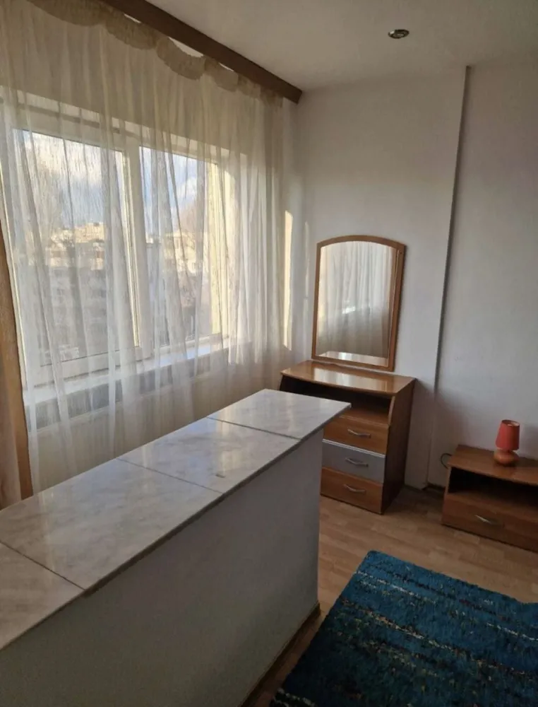 Apartament Constanta 2 camere etaj 4/4, centrala pe gaz - Apartamentul se vinde cu tot ce e în poze, mașina de spălat rufe, TV, centrala pe gaz, frigider, aragaz, aer condiționat!