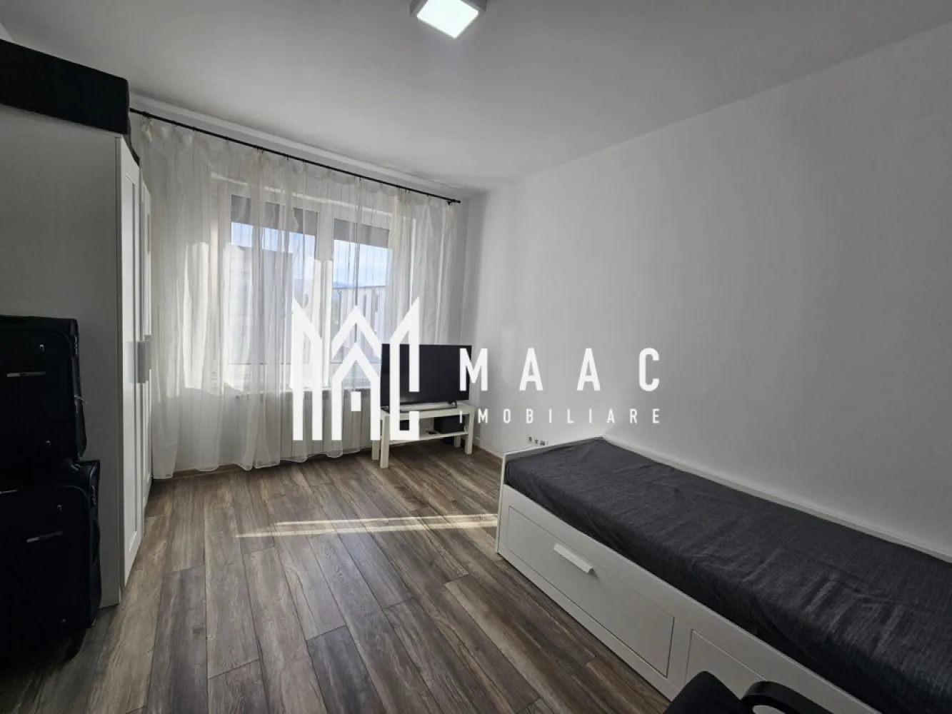 Casa tip cvadruplex | 3 camere | Acces auto | Turnisor