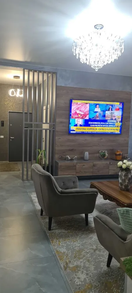 Penthouse Mihai Bravu - PENTHOUSE METROU MIHAI BRAVU 360 mp
PENTHOUSE-UL SE AFLA IN ZONA MIHAI BRAVU LA ETAJUL 10.AVAND IN ZONA STATIA DE METROU MIHAI BRAVU la 2 minute ,statia de tramvai , STB si la 10 minute de centrul Bucurestiului cu masina personala.
Penhouse-ul in suprafata de 180 mp utili include 5 dormitoare , doua bai, living in suprafata de 50 mp ,bucatarie si 3 debarale si doua dressinguri . O terasa de 180 mp utili.Terasa avand vedere pe bulevardul MIhai Bravu cat si pe spate avand Delta Vacaresti, terasa amenajata cu pardoseala flotanta ,plante , pergola ,gratar pe gaz si apa.
Dotari Penthouse
Curentul este 380 w
Panouri solare 6 kw cu contract de Prosumator
Statie de incarcat masina electrica
Patru locuri de parcare la subteran
Centrala proprie
Incalzire in pardoseala ,cu termostate pe fiecare zona .
AC in fiecare camera
Se vinde mobilat si utilat.