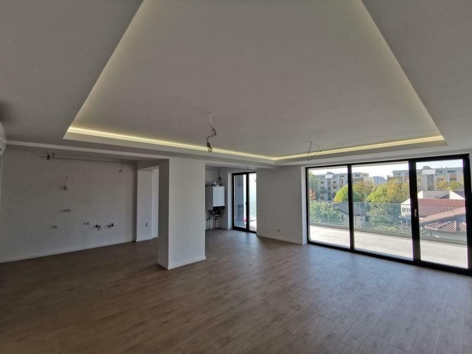 Penthouse 5 camere*parcare subterana*TVA inclus*Cantemir Residence