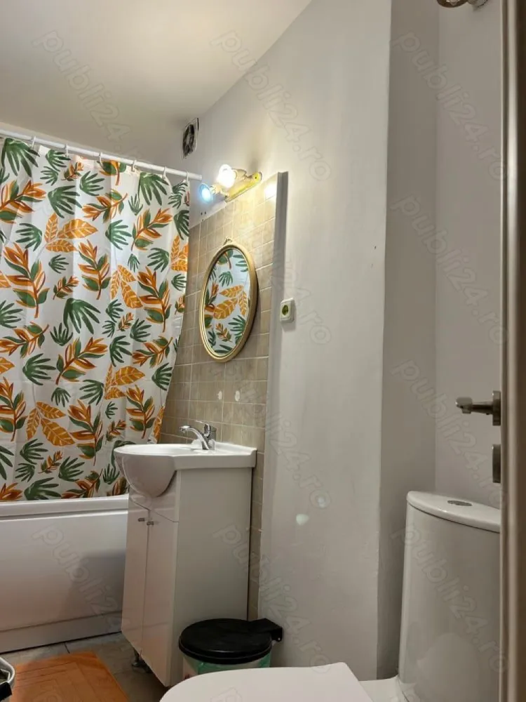 Apartament de vanzare Calea Plevnei - De vanzare apartament de 3 camere in zona Calea Plevnei 44, in apropierea statiilor de metrou Eroilor si Izvor, parcul Cismigiu si Facultatea de Drept.
Apartamentul se vinde mobilat si utilat complet, dotat cu aer conditionat, masina de spalat cu uscator, televizoare si alte electrocasnice.
Incalizrea se realizeaza prin centrala proprie a blocului.

Pentru mai multe detalii nu ezitati sa ne contactati!