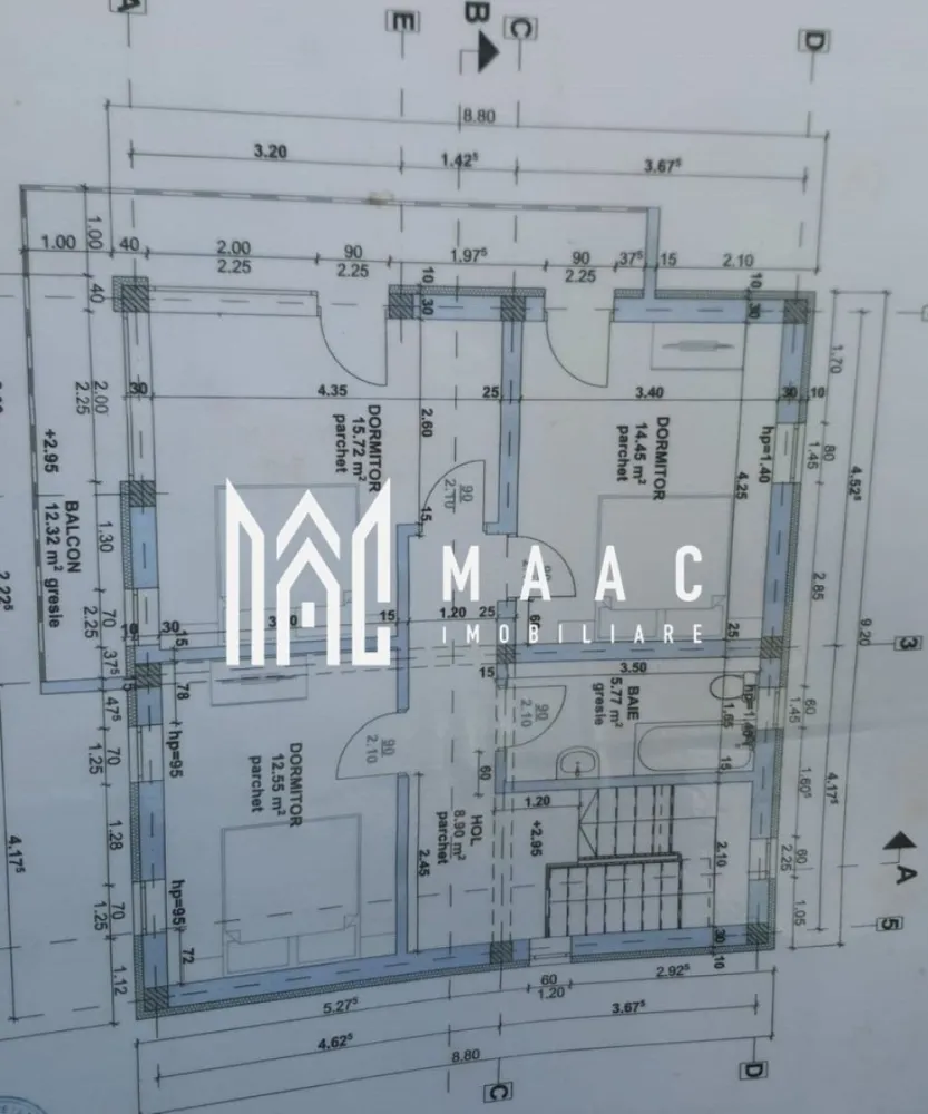 Casa individuala | Teren 450 mp | Sura Mica - MAAC Imobiliare vă propune spre vânzare o casă individuală situată în comuna Șura Mică, cu un teren generos de 450 mp. Caracteristici ale proprietății: Suprafață utilă: 120 mp Compartimentare: Parter: living open-space cu bucătărie, baie, hol și o terasă spațioasă de 26 mp Etaj: 3 dormitoare, baie și hol Locație: Situată în intravilanul comunei Șura Mică, într-o zonă liniștită și bine conectată La distanță mică de stațiunea balneară Ocna Sibiului Această proprietate este ideală pentru o familie care își dorește liniște, spațiu și acces rapid către orașul Sibiu și zonele de agrement din apropiere. Pentru mai multe informatii specificati ca ati vazut anuntul cu ID: CP2588921 }}