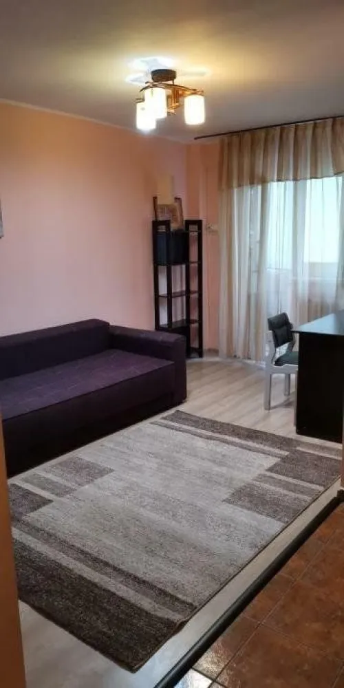 Garsonieră lângă parc - Garsonieră cf 1, 33 mp utili, decomandată, balcon închis termopan, mobilată, aer condiţionat, uşă metalică, etaj 2 , lângă parc şi metrou, bloc mixt apartamente.