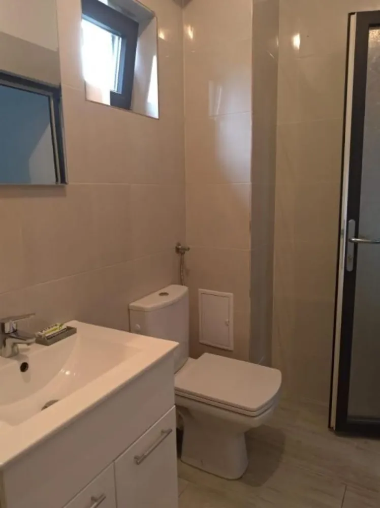 Garsoniera Mamaia Nord - Se vinde garsoniera in Mamaia Nord, bloc nou(2018) vizavi de Lidl.
Garsoniera (20mp):
-centrala termica Immergas
-aer condiționat
Gradina(20mp)

Locație perfecta pentru închirierea in regim hotelier sau pentru o casa de vacanta. Cartier foarte liniștit.
Pentru mai multe detalii puteți suna la 07******51