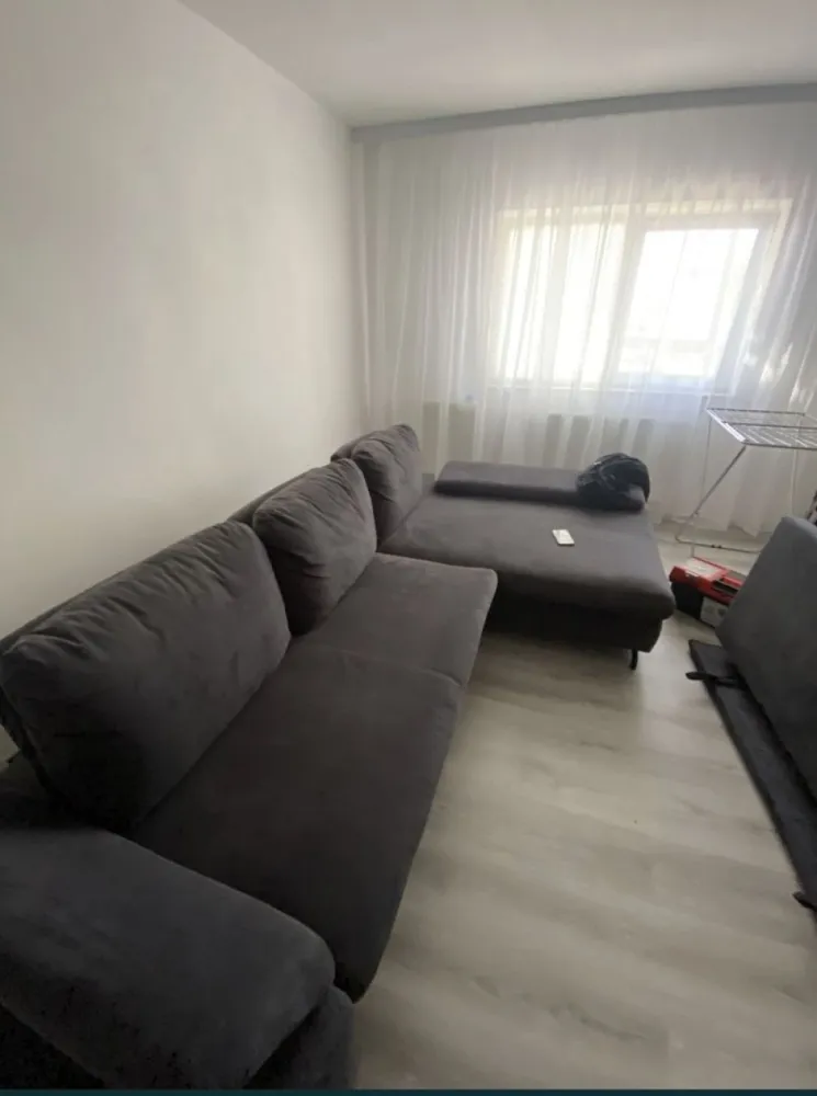 Vand apartament 2 camere Faleza Nord - Vând apartament faleza nord 2 camere poziționare excelenta. Poziționat la parter cu balcon,se vinde mobilat, centrala pe gaze, baia renovată complet, grohe, cersanit sanitare