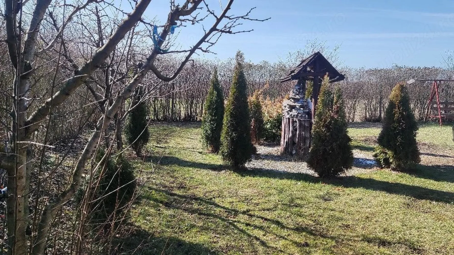 BRASADAS vinde casa cu teren 10 ari in zona Odoreului. - Agentia imobiliara BRASADAS vinde casă in cartierul Iris zona Odoreului cu 10 ari teren gard viu gazon o construcție căsuță de vară neterminată construcție sub nume anexe gospodărești teren momental extravilan casă complet mobilată și utilată.
Se accepta și unele schimburi plus diferentă.
Www.brasadas.com.