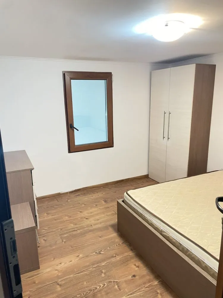 Apartament zona ultracentral SM - Vind apartament zonă ultra centrală în Satu Mare cu două dormitoare,baie,wc , bucătărie și living