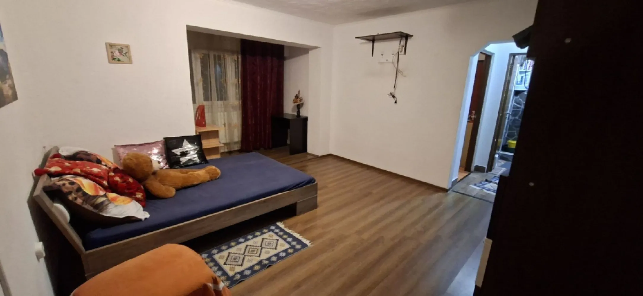 BRASADAS vinde ap 2 cam etaj 2 pe Botizului. - Agentia Imobiliara BRASADAS vinde apartament semidecomandat cu 2 camere situat pe str. Botizului la etajul 2/4 cu o suprafață de 60mp.
Www.brasadas.com.