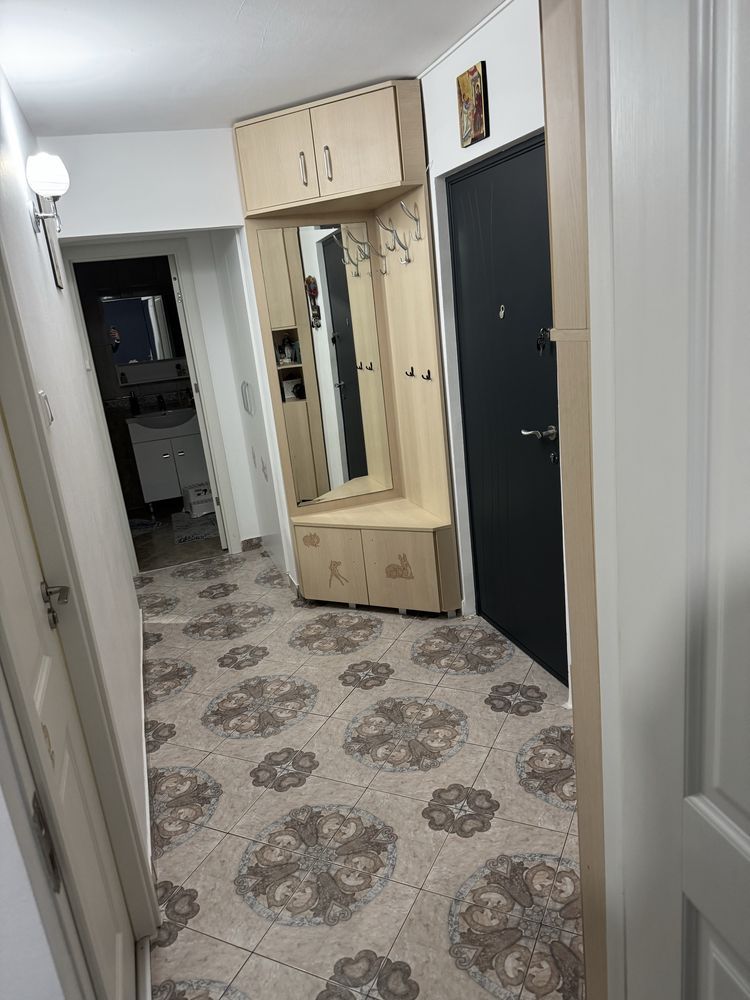 BRASADAS vinde ap 2 cam etaj 3/4 Micro 17.
