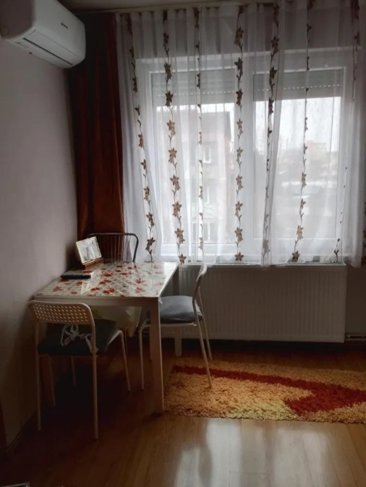 BRASADAS vinde ap 2 cam etaj 4/4 in Micro 14. - Agentia Imobiliara BRASADAS vinde apartament cu 2 camere in Micro 14 la etajul 4/4 cu microcentrala noua aer conditionat jaluzele noi.
Www.brasadas.com.
