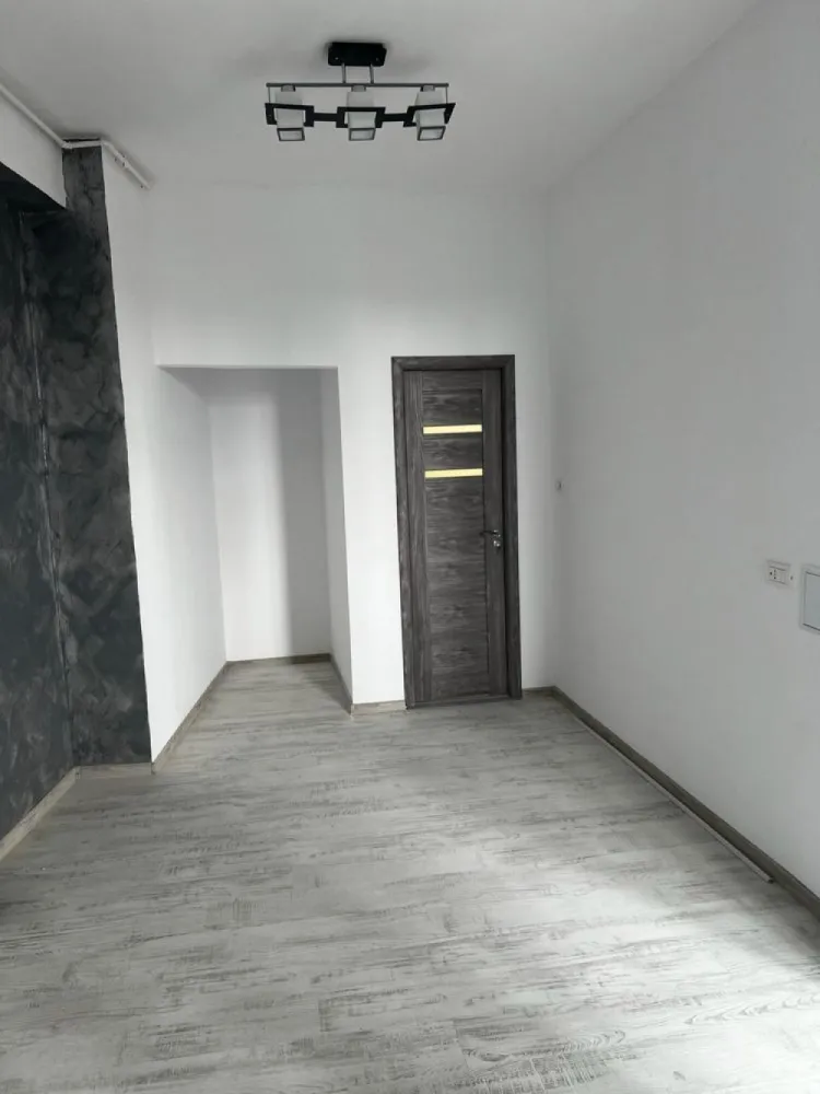 Apartament 2 camere De inchiriat zona magheru piata romana - Propietar inchirier apartament 2 camere 40mp recent renovat total!!
Zona magheru piata romana stradal vis a vis de KFC romana si metrol Piata romana
et5 din 8
Pentru mai multe detalii vorbim la telefon
