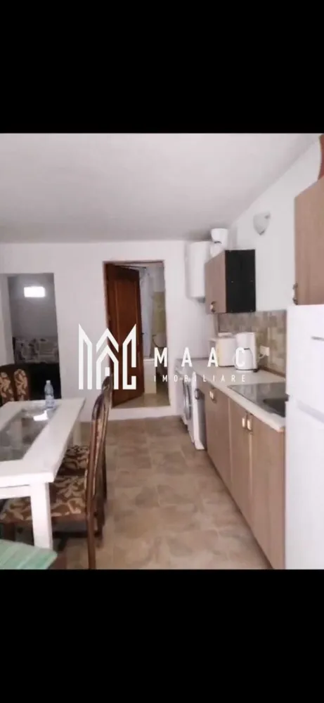 Chirie Muncitori I 20 Persoane I Talmaciu - 3 apartamente spațioase – câte 3 camere / 80 mp fiecare – complet mobilate – disponibile imediat Proprietate ideală pentru echipe sau grupuri organizate, situată într-o zonă liniștită și accesibilă. Fiecare apartament oferă spațiu generos și confort, fiind complet mobilat și pregătit pentru închiriere pe termen lung. Detalii cheie: Suprafață: 80 mp / apartament Compartimentare practică: 3 camere / apartament Curte comună cu acces auto și locuri de parcare Internet WiFi rapid inclus Monitorizare video pentru siguranță Locație liniștită, ușor accesibilă Apartamente complet mobilate și curate Disponibile imediat Condiții de închiriere: Se percepe garanție Închiriere destinată echipelor de minimum 4 persoane Tariful este de 100€ / persoană / lună Pentru mai multe informații și programarea unei vizionări; ID: CP2574394 }}