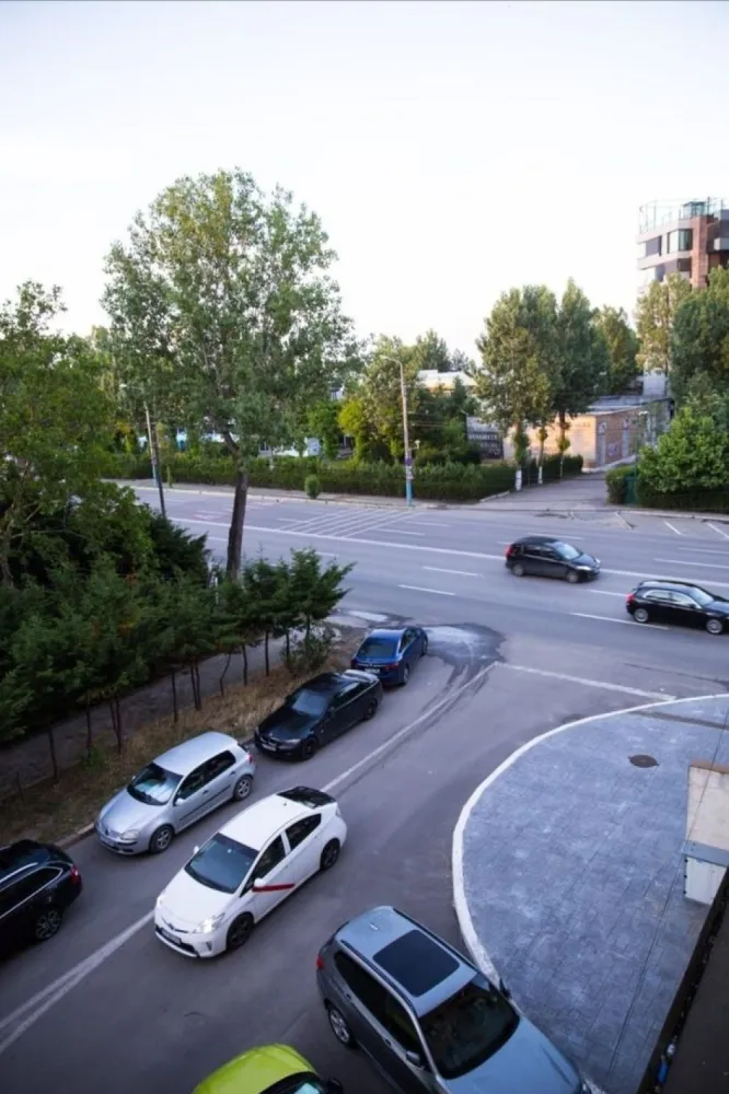 De vânzare garsoniera in Mamaia zona butoaie - De vânzare garsoniera complet utilată cu gaze et 2 cu lift zona butoaie langa hotel caraiman 35 mp.mai multe detalii la tlf