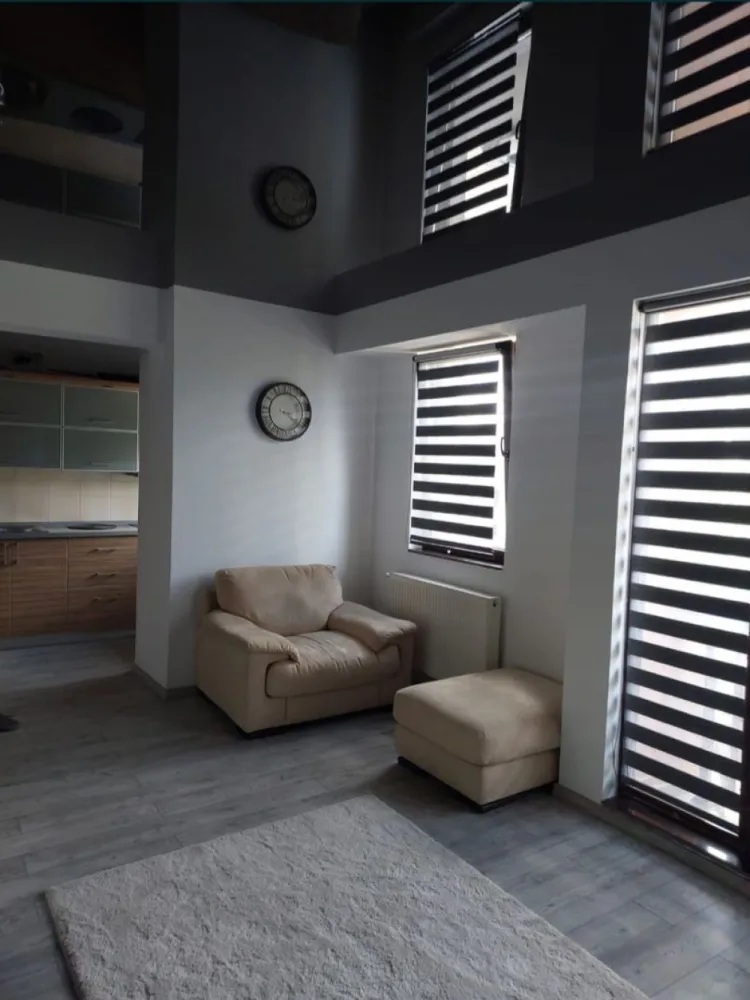 De vânzare garsoniera in Mamaia zona butoaie - De vânzare garsoniera complet utilată cu gaze et 2 cu lift zona butoaie langa hotel caraiman 35 mp.mai multe detalii la tlf