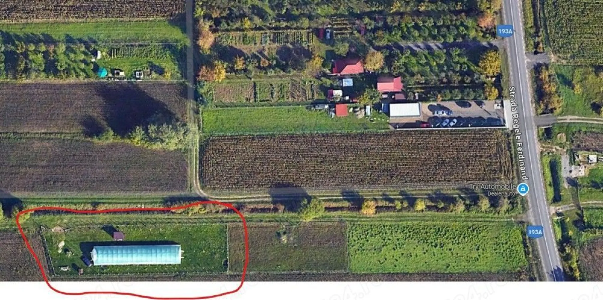 Teren de vânzare pe strada Amațului - DE VÂNZARE:
Teren extravilan situat la ieșirea din Satu Mare pe str. Amațului
Suprafața: 1.500 mp (15 ari)
Front 77m 
Loc pt 3 case
Teren împrejmuit, livadă cu pomi, zonă liniștită.
Zona str. Amațului, Satu Mare, jud. Satu Mare
Preț : 36.400 euro negociabil (fără solar)
Tel: