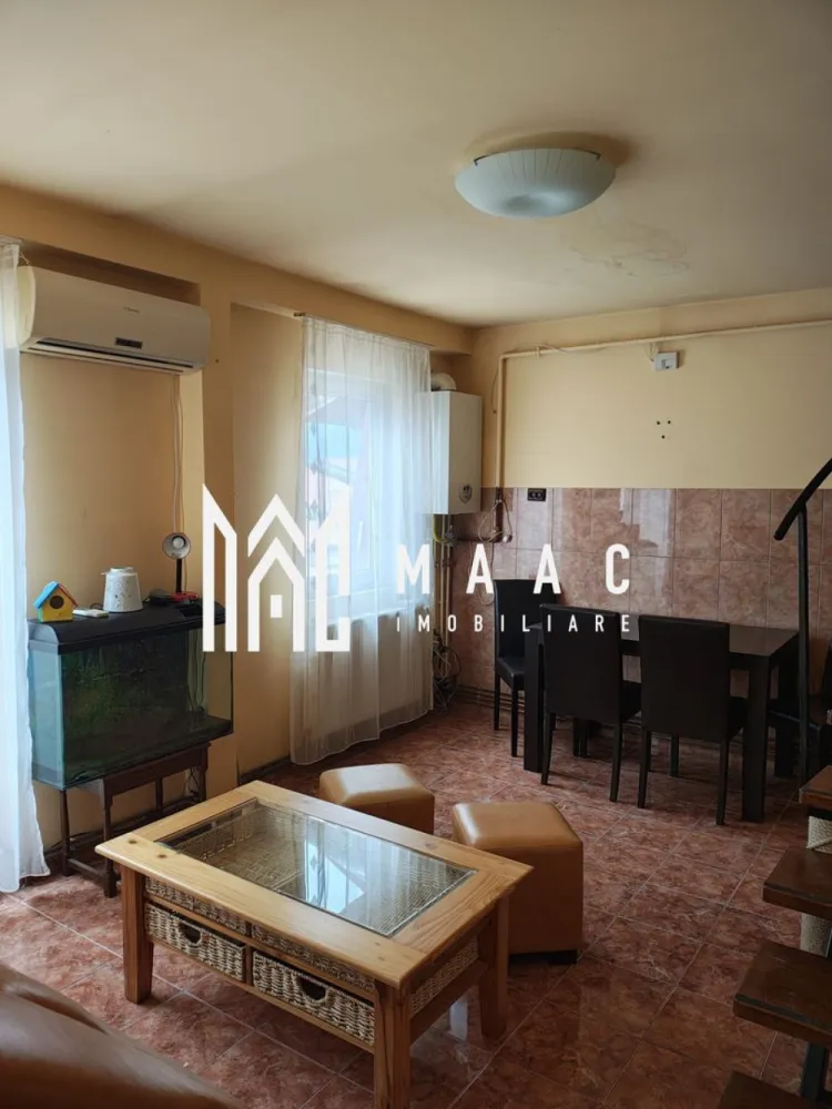 Apartament 2 camere | 37 MPU | Mobilat | Terezian - MAAC Imobilare va prezinta un apartament 2 camere tip mansardă, zona Terezian, în apropierea Pizzeriei Hot, o locație cu acces facil către mijloace de transport, magazine și alte facilități urbane. Caracteristici: Compartimentare pe două niveluri Suprafață bine organizată Etaj: 5 din 5 An construcție mansardă: 2007 Compartimentare interioară: Nivelul I: Hol de acces Baie cu cabină de duș Dormitor luminos Living open-space cu bucătărie complet mobilată și utilată Nivelul II: Zonă de relaxare sau birou Dormitor suplimentar Baie cu cadă. Dotări și beneficii: Se vinde complet mobilat, gata de mutare sau închiriere Centrală termică proprie cu calorifere Luminozitate datorită poziționării și ferestrelor bine amplasate Locație: Aproape de mijloace de transport, magazine, școli și puncte de interes. Pentru mai multe informații sau pentru a programa o vizionare: ID: CP2555655 }}