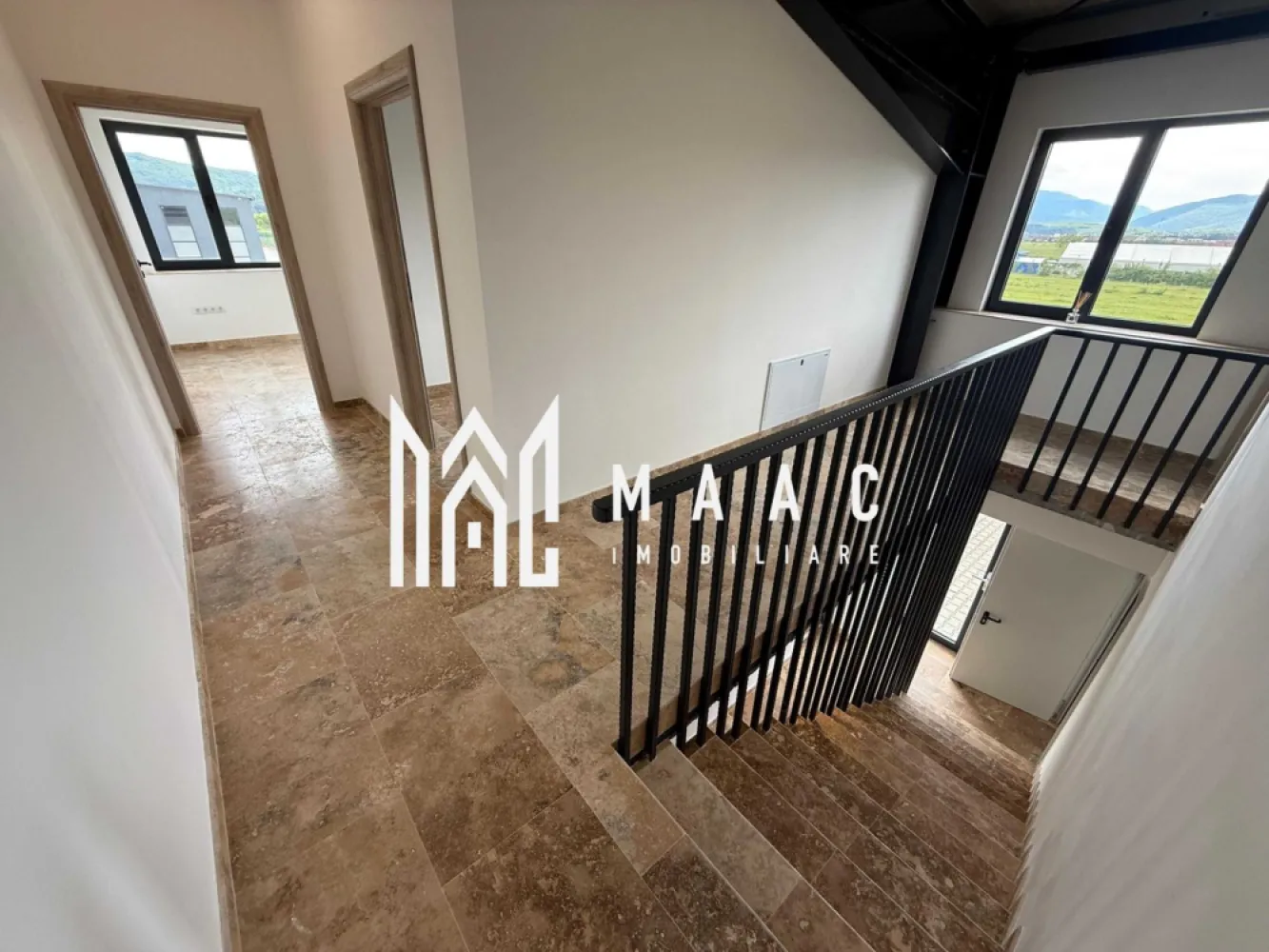 Hală logistică I 1200 mp I Acces TIR I Birouri I Tălmaciu