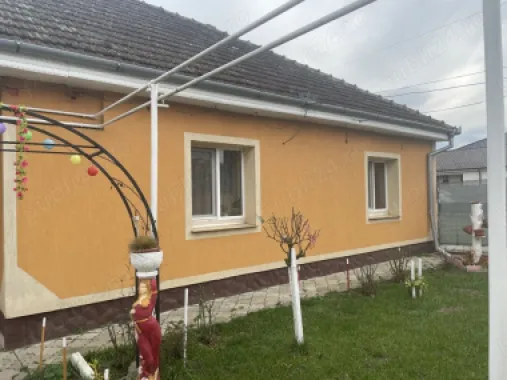 Casă de vanzare