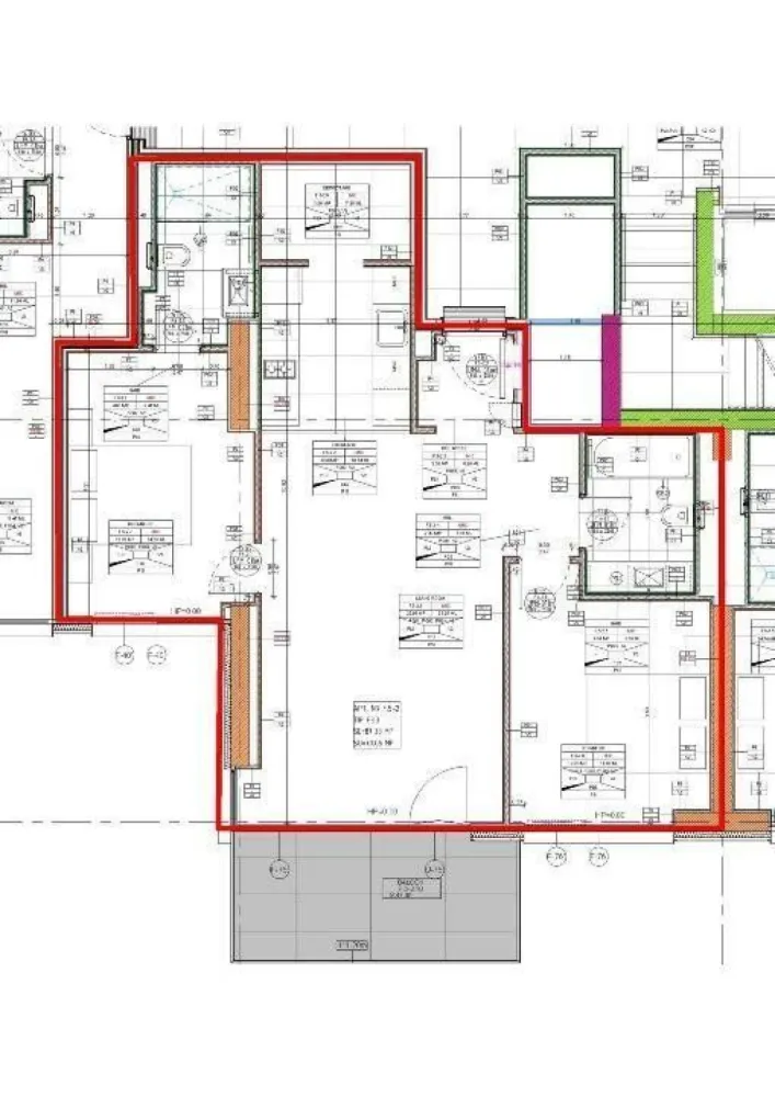 Apartamente cu 3 camere de vânzare în One Lake Club - direct proprietar - Vând apartament cu 3 camere în One Lake Club II, direct proprietar fără agenţie, bloc nou finalizat in 2024, etaj 6, vedere către lac, clădire F.
Suprafaţă construita este de 96,8 mp, cu terasa inclusă.
Preţul este de 325 000 euro fără TVA, persoana juridică, la care se adăuga un loc de parcare single la preţul de 30 000 euro fără TVA.
