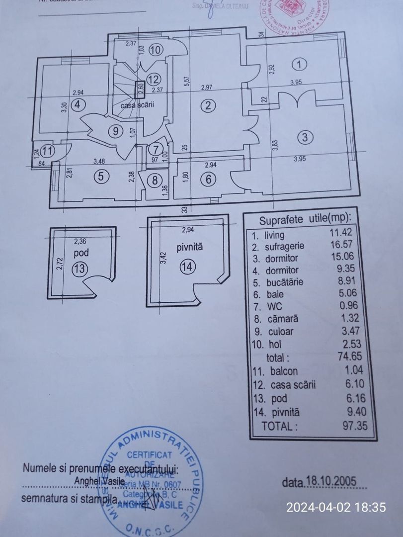 Vand apartament in vila