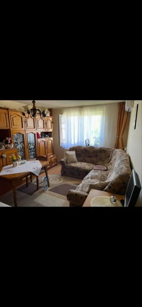 Vand Garsoniera / in zona micro 17 - Agentia imobiliara BRASADAS vinde garsonieră in zona Ostrovului
Etaj 3/4
Suprafața 36 mp
Termopan
Klima
La cerere se poate lasa mobilat s-au ne mobilat.
Www.brasadas.com.