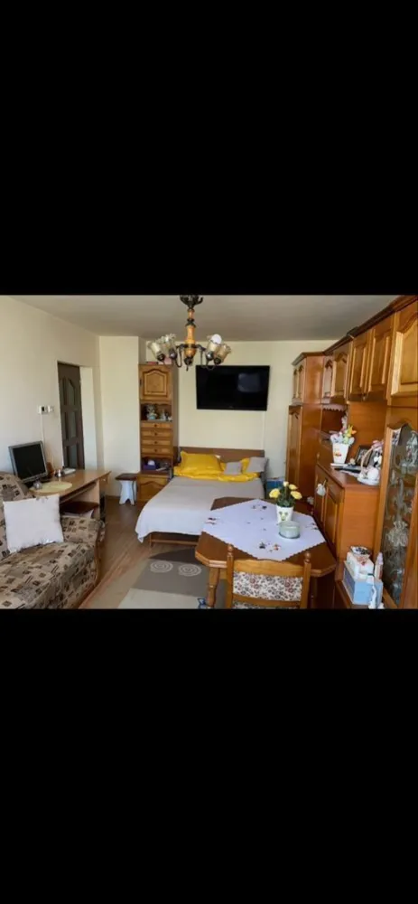 Vand Garsoniera / in zona micro 17 - Agentia imobiliara BRASADAS vinde garsonieră in zona Ostrovului
Etaj 3/4
Suprafața 36 mp
Termopan
Klima
La cerere se poate lasa mobilat s-au ne mobilat.
Www.brasadas.com.