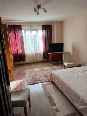 BRASADAS vinde casa cu etaj 5 cam in zona Titulescu.