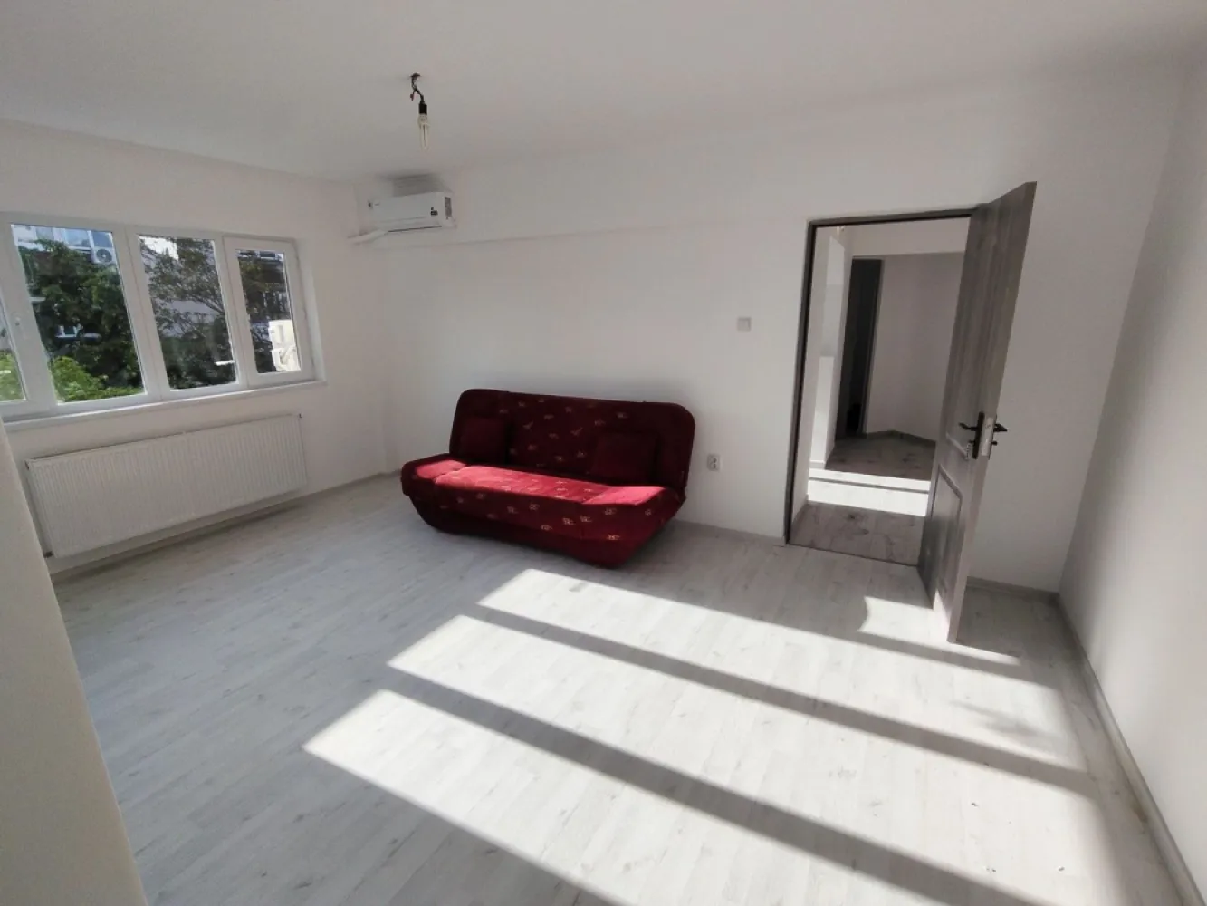BRASADAS vinde ap 2 cam finisat Micro 16 etaj 2/4.